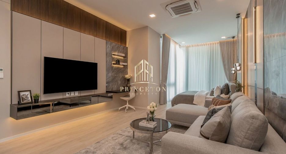 Haus zur Miete und zum Kauf mit 4 Zimmer in Saphan Sung, Bangkok