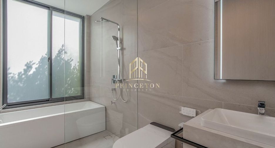 Haus zur Miete und zum Kauf mit 4 Zimmer in Saphan Sung, Bangkok