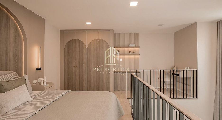Haus zur Miete und zum Kauf mit 4 Zimmer in Saphan Sung, Bangkok