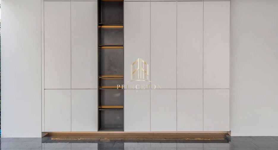 Haus zur Miete und zum Kauf mit 4 Zimmer in Saphan Sung, Bangkok
