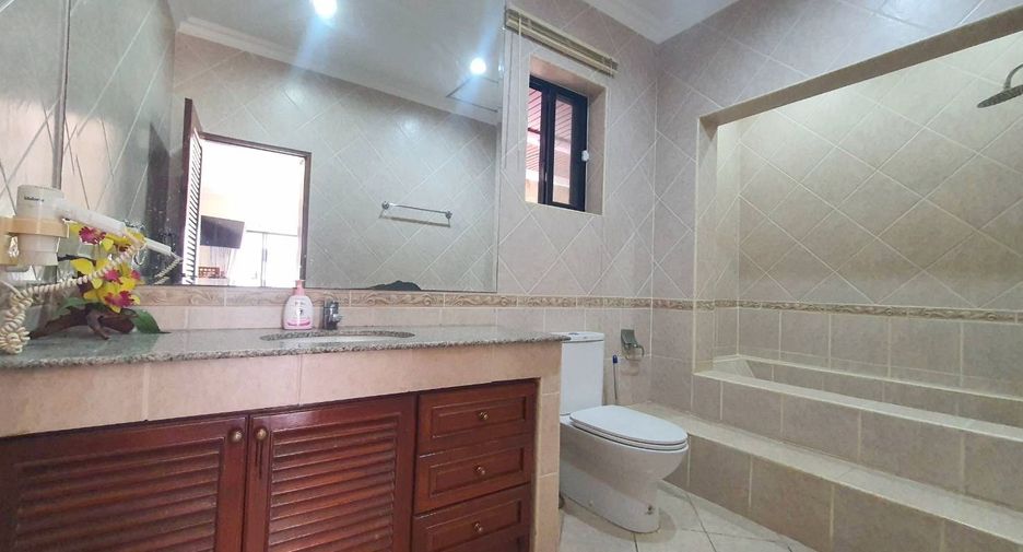 Haus zur Miete mit 1 Zimmer in Bang Lamung, Chonburi