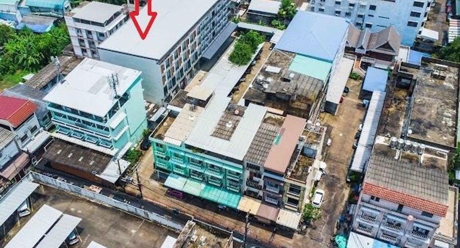 For sale retail Space in Bang Phlat, Bangkok