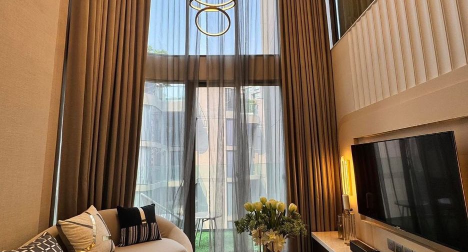Condo en alquiler de 3 habitaciones en Watthana, Bangkok