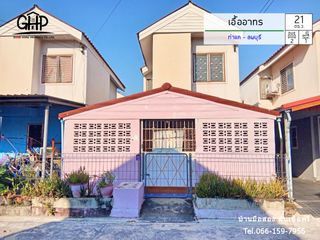 For sale 2 bed townhouse in Mueang Lop Buri, Lopburi