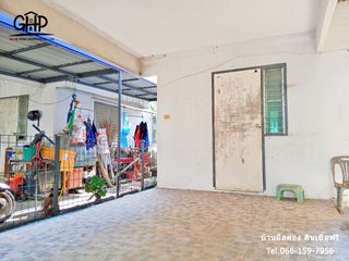 For sale 2 Beds townhouse in Mueang Lop Buri, Lopburi