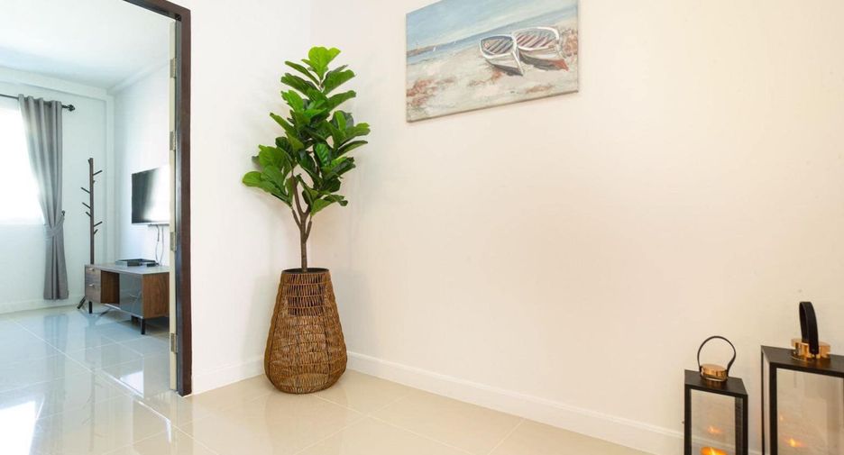 For rent 3 bedrooms townhouse in Mueang Chiang Mai, Chiang Mai