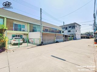 For sale 2 Beds townhouse in Mueang Nakhon Sawan, Nakhon Sawan