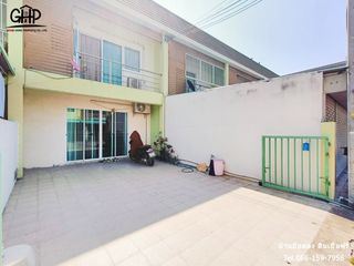 For sale 2 Beds townhouse in Mueang Nakhon Sawan, Nakhon Sawan