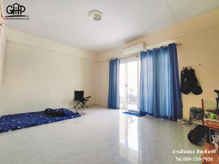 For sale 2 Beds townhouse in Mueang Nakhon Sawan, Nakhon Sawan