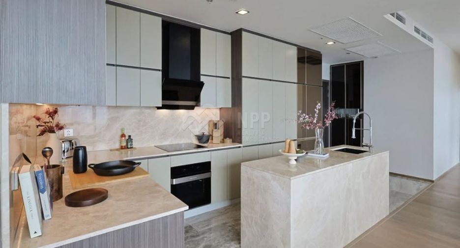 For sale 3 ベッドルーム condo in Ratchathewi, Bangkok