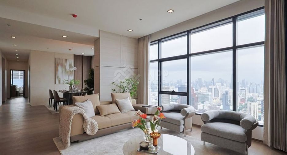 For sale 3 ベッドルーム condo in Ratchathewi, Bangkok