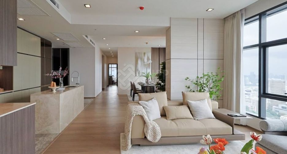 For sale 3 ベッドルーム condo in Ratchathewi, Bangkok