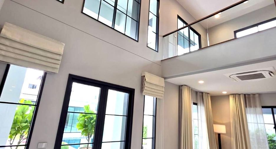 For sale 4 bedrooms house in Mueang Samut Prakan, Samut Prakan