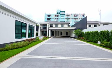 For sale 4 bedrooms house in Mueang Samut Prakan, Samut Prakan