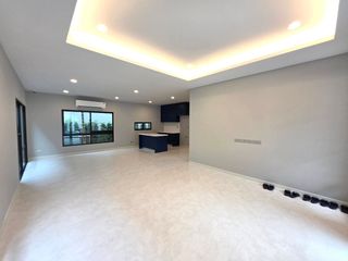 Продажа 4 спальни дом в Mueang Samut Prakan, Самутпракан