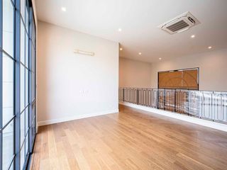 For sale 4 Beds house in Bang Kapi, Bangkok