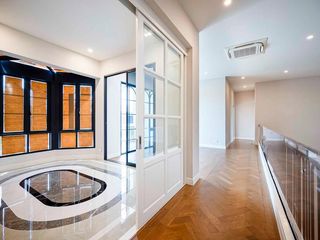 For sale 4 Beds house in Bang Kapi, Bangkok