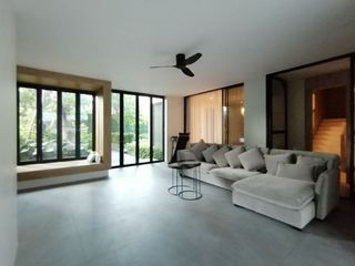 For sale 4 Beds house in Watthana, Bangkok