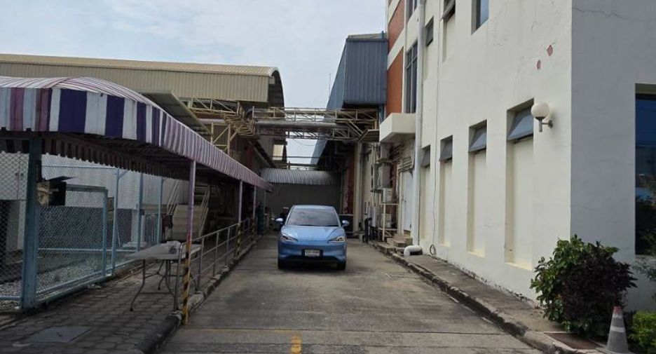 出租 仓库 在 Phan Thong, Chon Buri