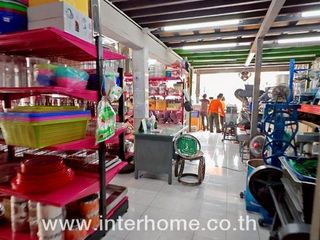 For sale 1 bed retail Space in Khlong Luang, Pathum Thani