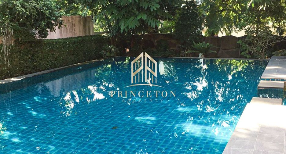 For sale 3 bedrooms house in Khan Na Yao, Bangkok