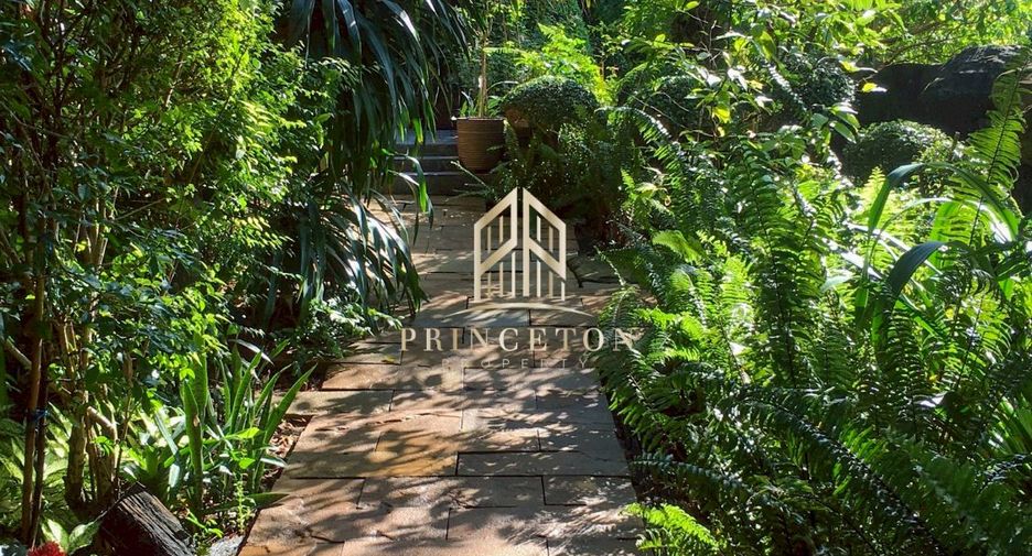 For sale 3 bedrooms house in Khan Na Yao, Bangkok