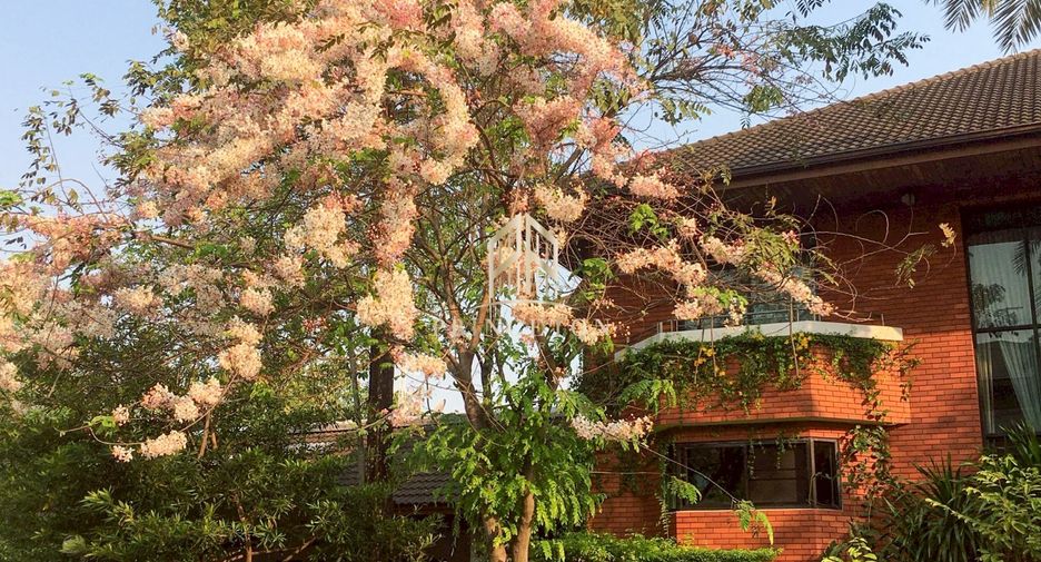 For sale 3 bedrooms house in Khan Na Yao, Bangkok