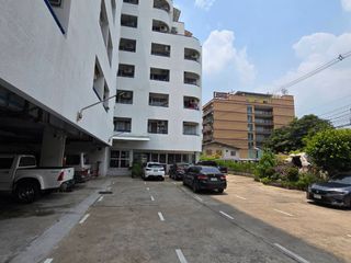 For sale 180 bed apartment in Khlong San, Bangkok