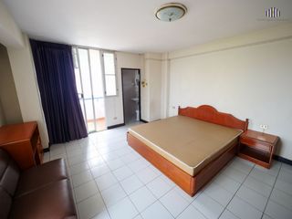 For sale 180 bed apartment in Khlong San, Bangkok