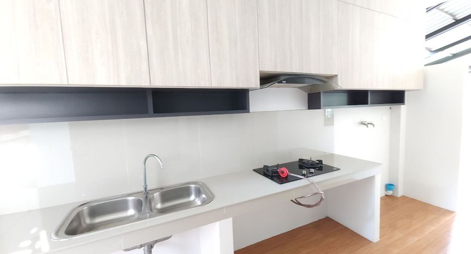 Продажа 3 спальни дом в Mueang Surat Thani, Сураттани