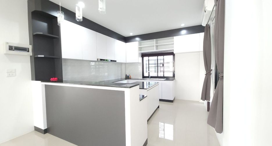 Продажа 3 спальни дом в Mueang Surat Thani, Сураттани