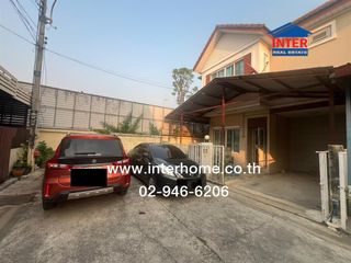 For sale 3 bed townhouse in Sam Khok, Pathum Thani