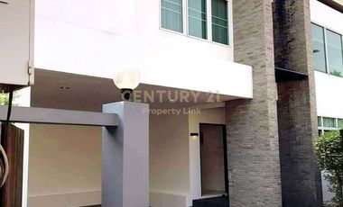 For sale 4 bedrooms house in Saphan Sung, Bangkok
