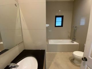 For rent 4 bedrooms house in Khlong Toei, Bangkok