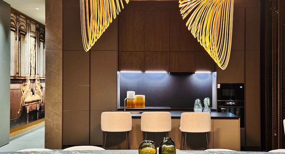 For sale 4 ベッドルーム house in Lat Phrao, Bangkok