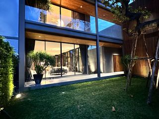For sale 4 ベッドルーム house in Lat Phrao, Bangkok