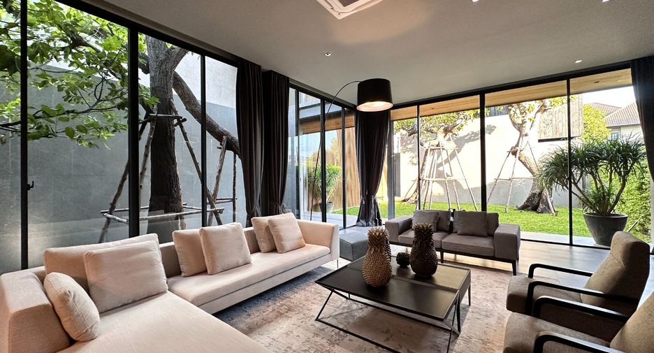 For sale 4 ベッドルーム house in Lat Phrao, Bangkok