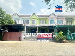 For sale 3 bed townhouse in Lam Luk Ka, Pathum Thani