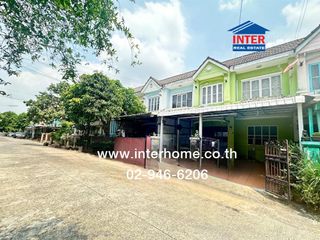 For sale 3 bed townhouse in Lam Luk Ka, Pathum Thani