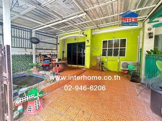 For sale 3 bed townhouse in Lam Luk Ka, Pathum Thani