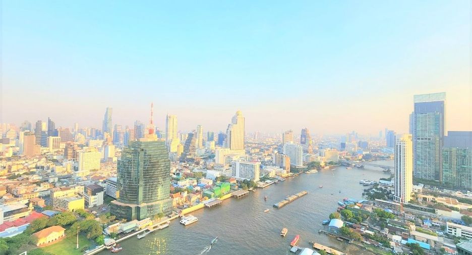 For rent 3 bed condo in Khlong San, Bangkok