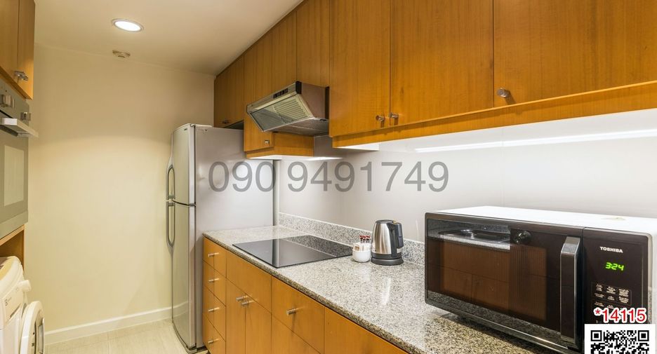 For rent 2 bedrooms condo in Yan Nawa, Bangkok
