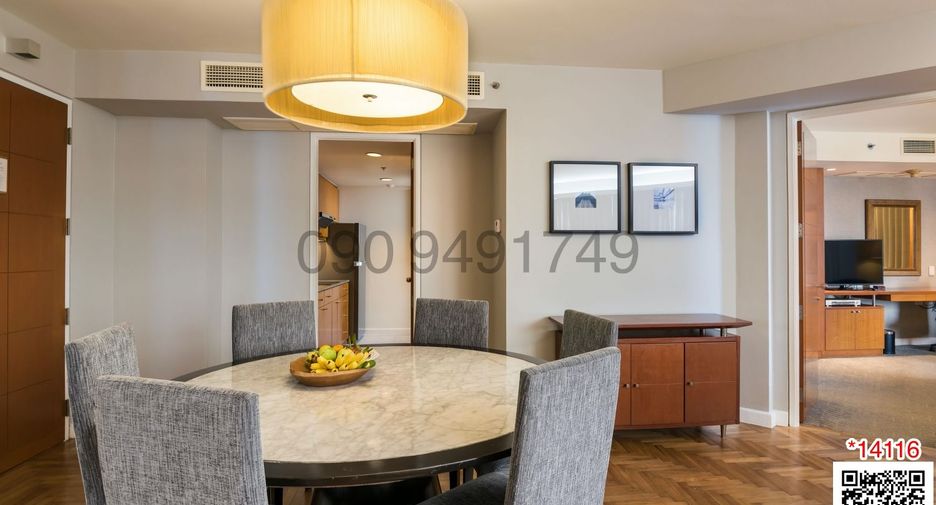 For rent 3 bedrooms condo in Yan Nawa, Bangkok