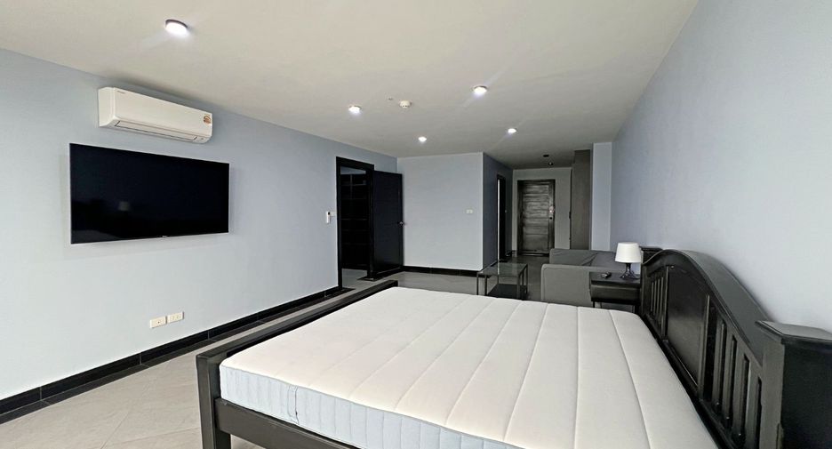 For rent and for sale 3 bedrooms condo in Bang Lamung, Chonburi