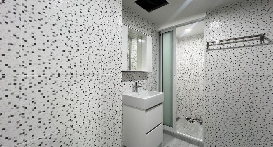 For rent and for sale 3 bedrooms condo in Bang Lamung, Chonburi