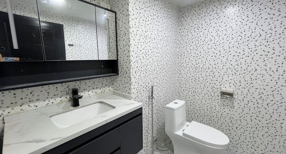 For rent and for sale 3 bedrooms condo in Bang Lamung, Chonburi