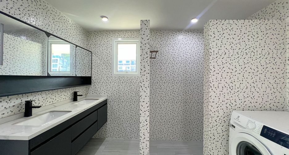 For rent and for sale 3 bedrooms condo in Bang Lamung, Chonburi