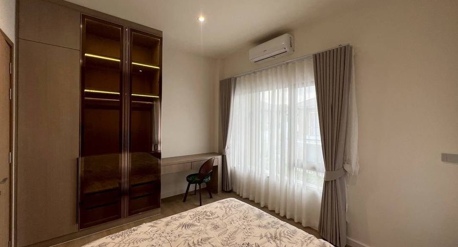 For rent and for sale 4 bedrooms house in Bang Lamung, Chonburi