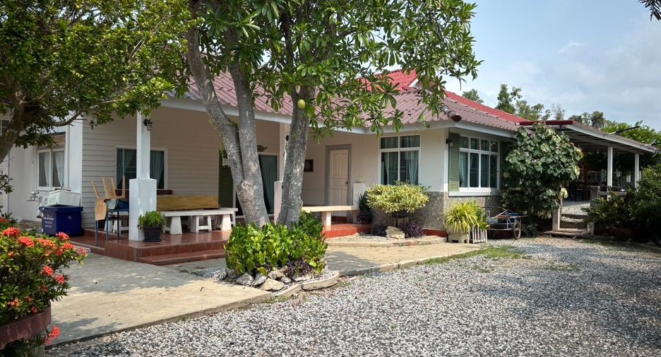 Casa en venta de 3 habitaciones en Klaeng, Rayong