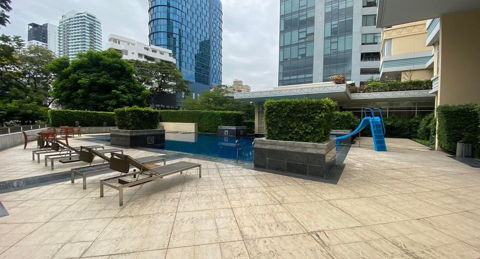 Condo en alquiler de 2 habitaciones en Watthana, Bangkok